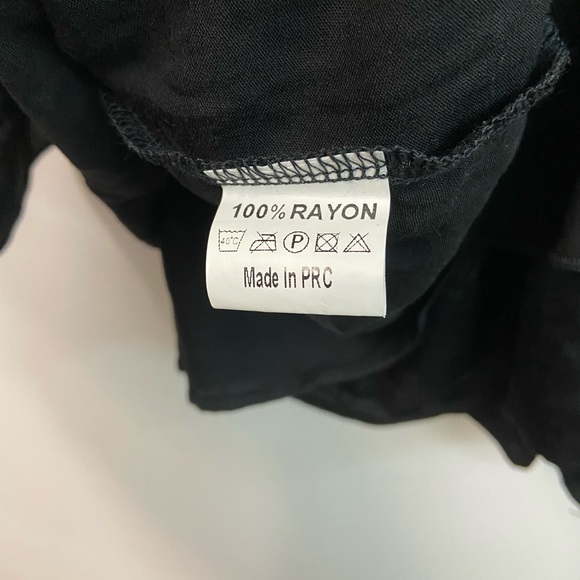 Native Roses Tank top. - Picture 5 of 6